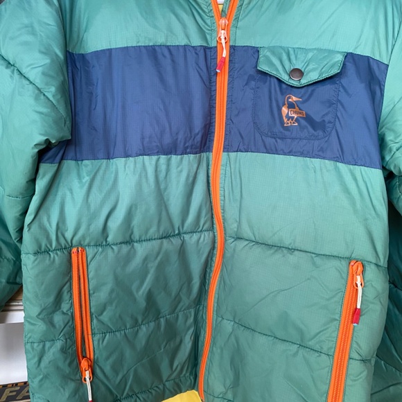 Chums Women's Color Block hooded puffer jacket size Medium - Picture 5 of 8